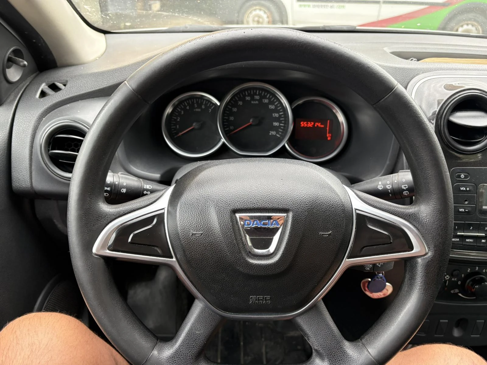 Dacia Sandero, снимка 3 - Автомобили и джипове - 56221389
