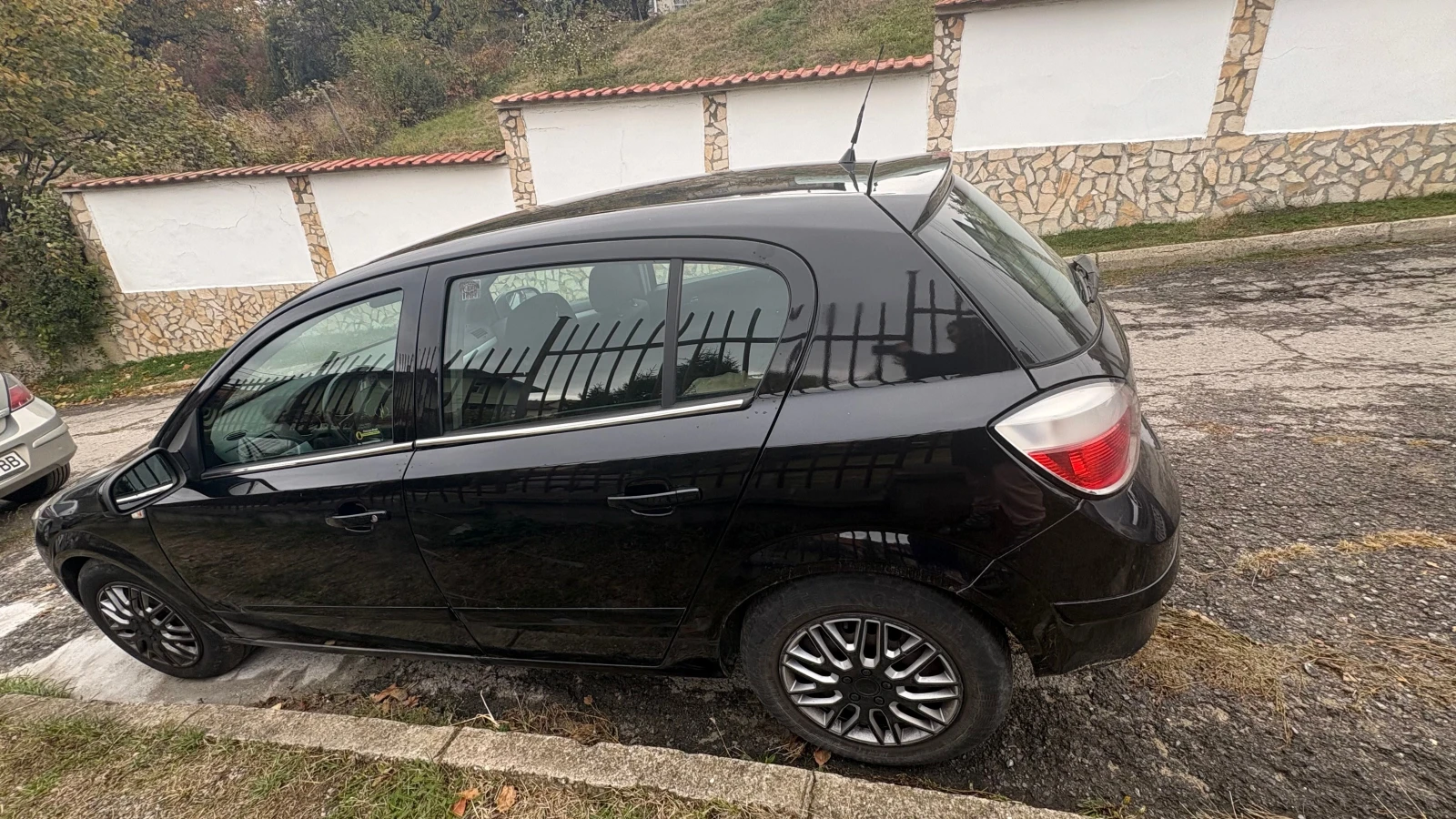 Opel Astra H, снимка 4 - Автомобили и джипове - 56728107