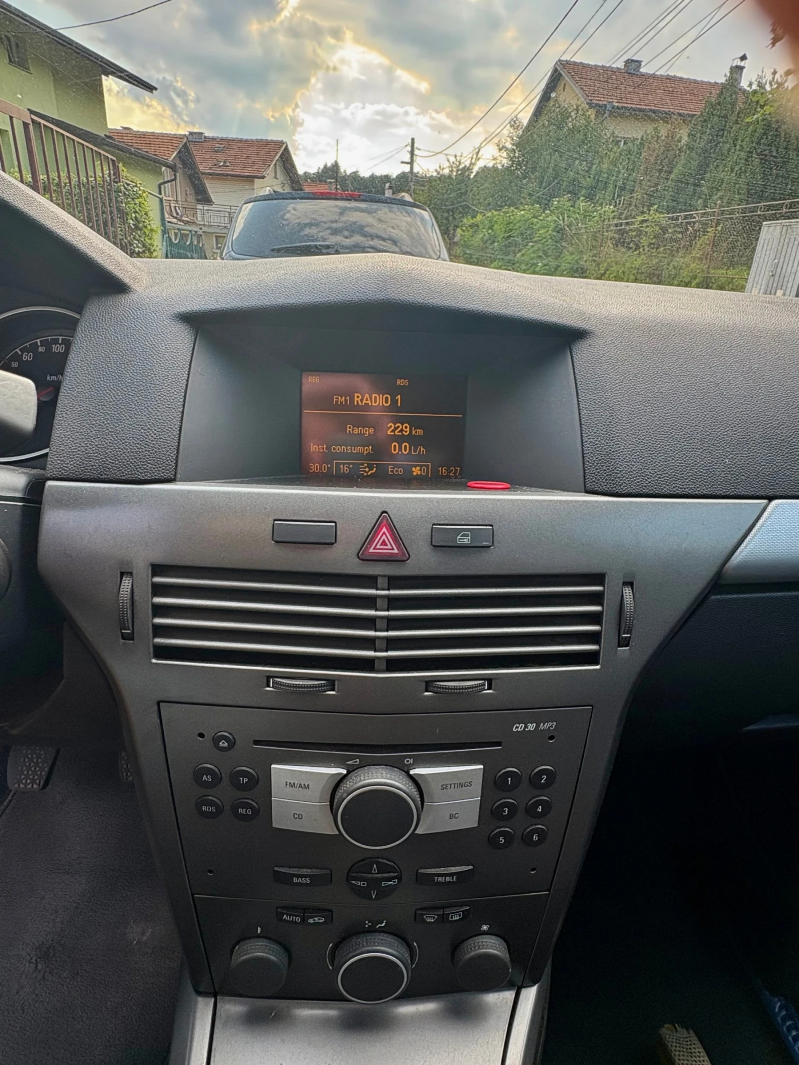 Opel Astra H, снимка 6 - Автомобили и джипове - 56728107