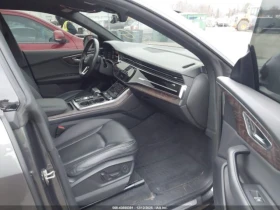 Audi Q8 * 55TFSI* QUATTRO* PREMIUM* ПОДГРЕВ* ОБДУХВАНЕ* ПА, снимка 5