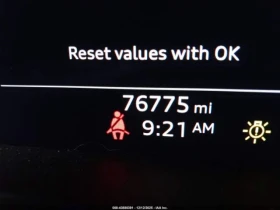 Audi Q8 * 55TFSI* QUATTRO* PREMIUM* ПОДГРЕВ* ОБДУХВАНЕ* ПА, снимка 15