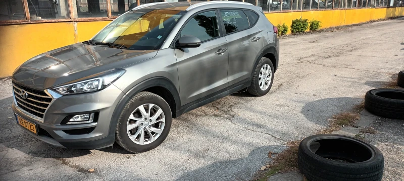 Hyundai Tucson 1.6GRDI, снимка 2 - Автомобили и джипове - 47818260