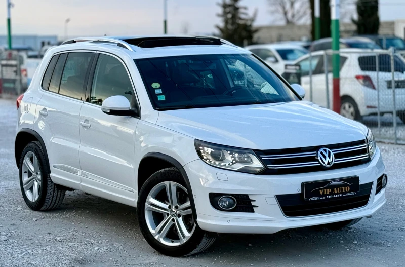 VW Tiguan 2.0TDI R-LINE 4MOTION DSG ПАНОРАМА КАМЕРА FULL, снимка 2 - Автомобили и джипове - 49227829