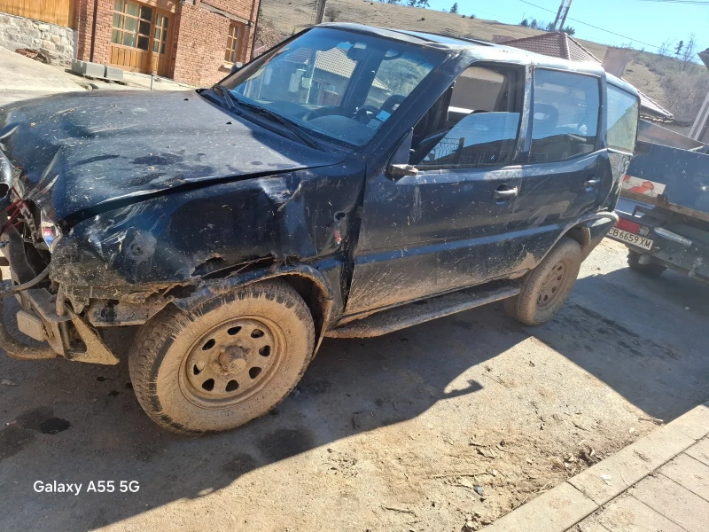 Nissan Terrano, снимка 4 - Автомобили и джипове - 49477443