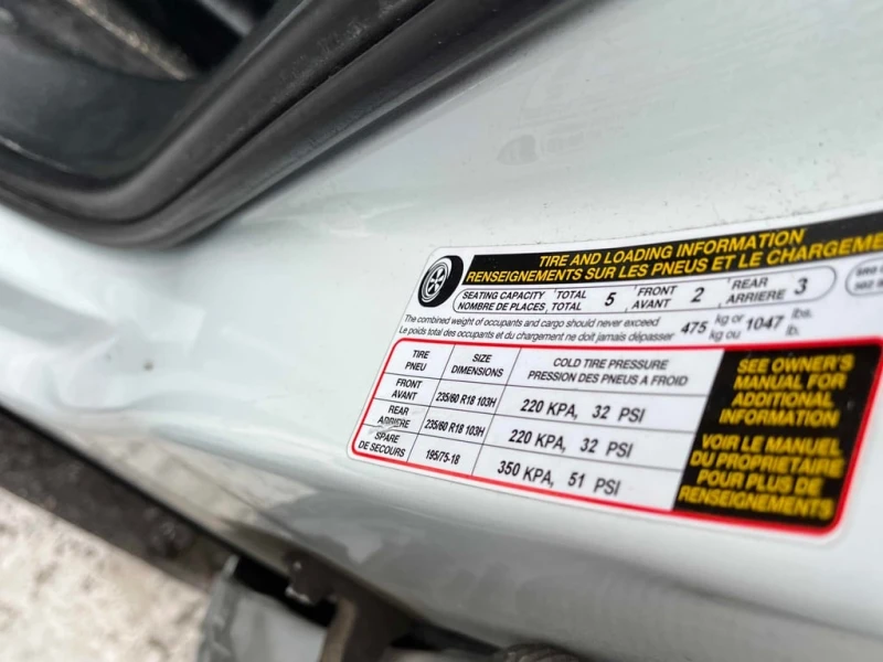 Audi Q5 * 2.0L Komfort * CARFAX * ЦЕНА ДО БГ, снимка 11 - Автомобили и джипове - 53050785