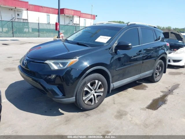 Toyota Rav4 LE, снимка 2 - Автомобили и джипове - 47953938