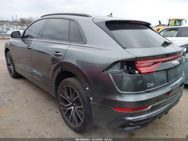 Audi Q8 * 55TFSI* QUATTRO* PREMIUM* ПОДГРЕВ* ОБДУХВАНЕ* ПА, снимка 3 - Автомобили и джипове - 54460455
