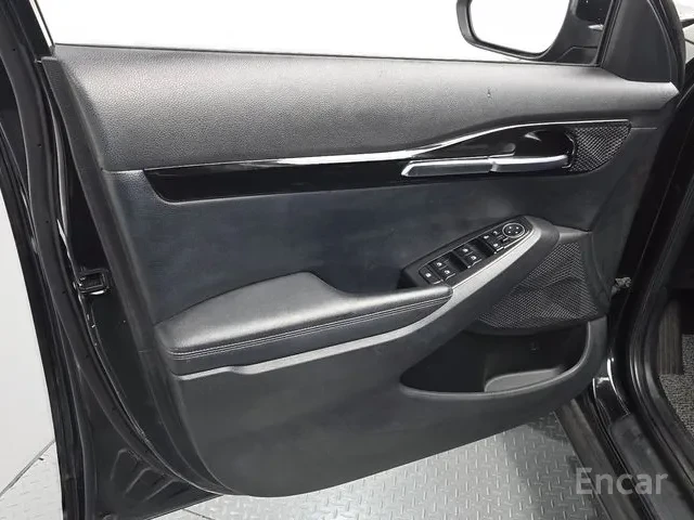 Kia Seltos 1.6 2WD, снимка 15 - Автомобили и джипове - 55682577