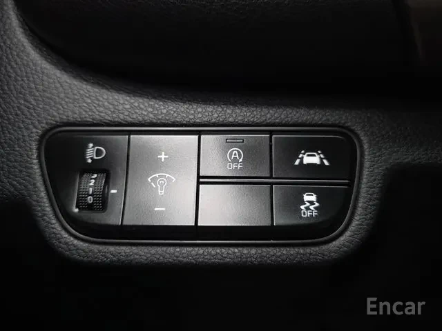 Kia Seltos 1.6 2WD, снимка 11 - Автомобили и джипове - 55682577