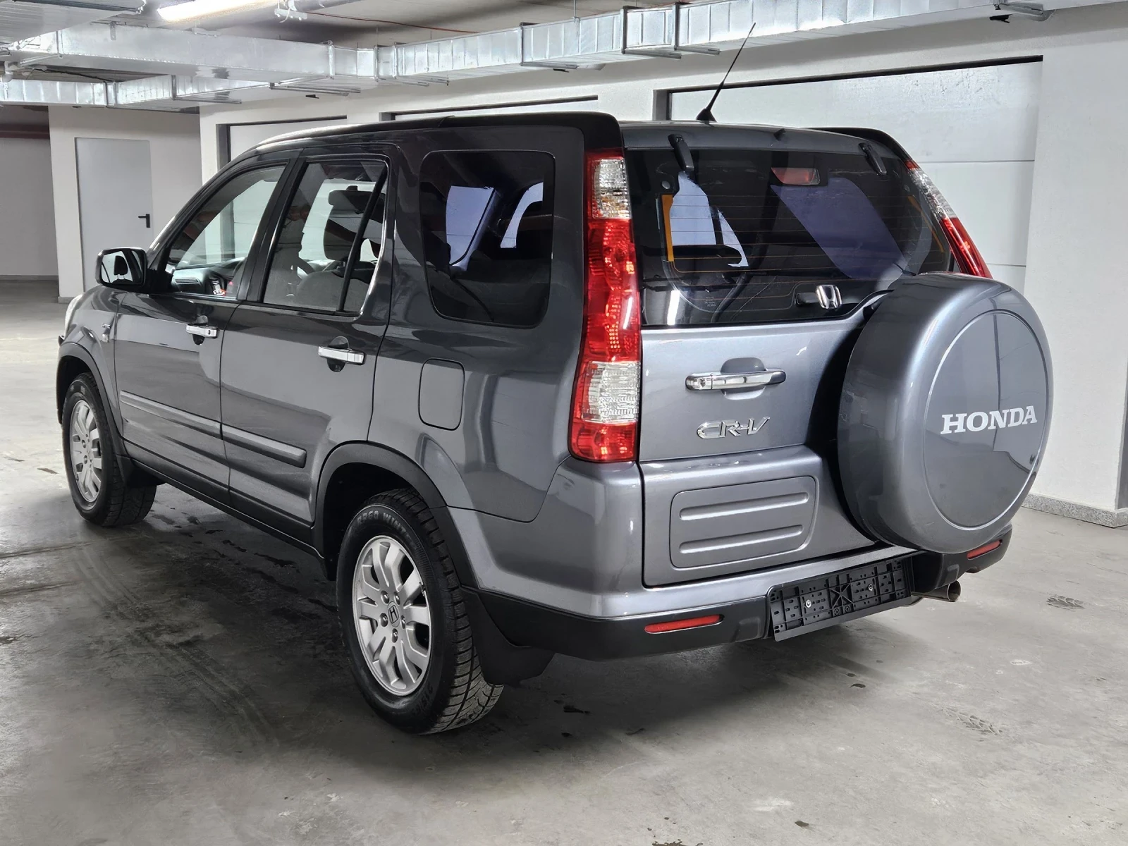 Honda Cr-v 2.0 i-Vtec 4x4 Facelift Automat 134 125km - изображение 6