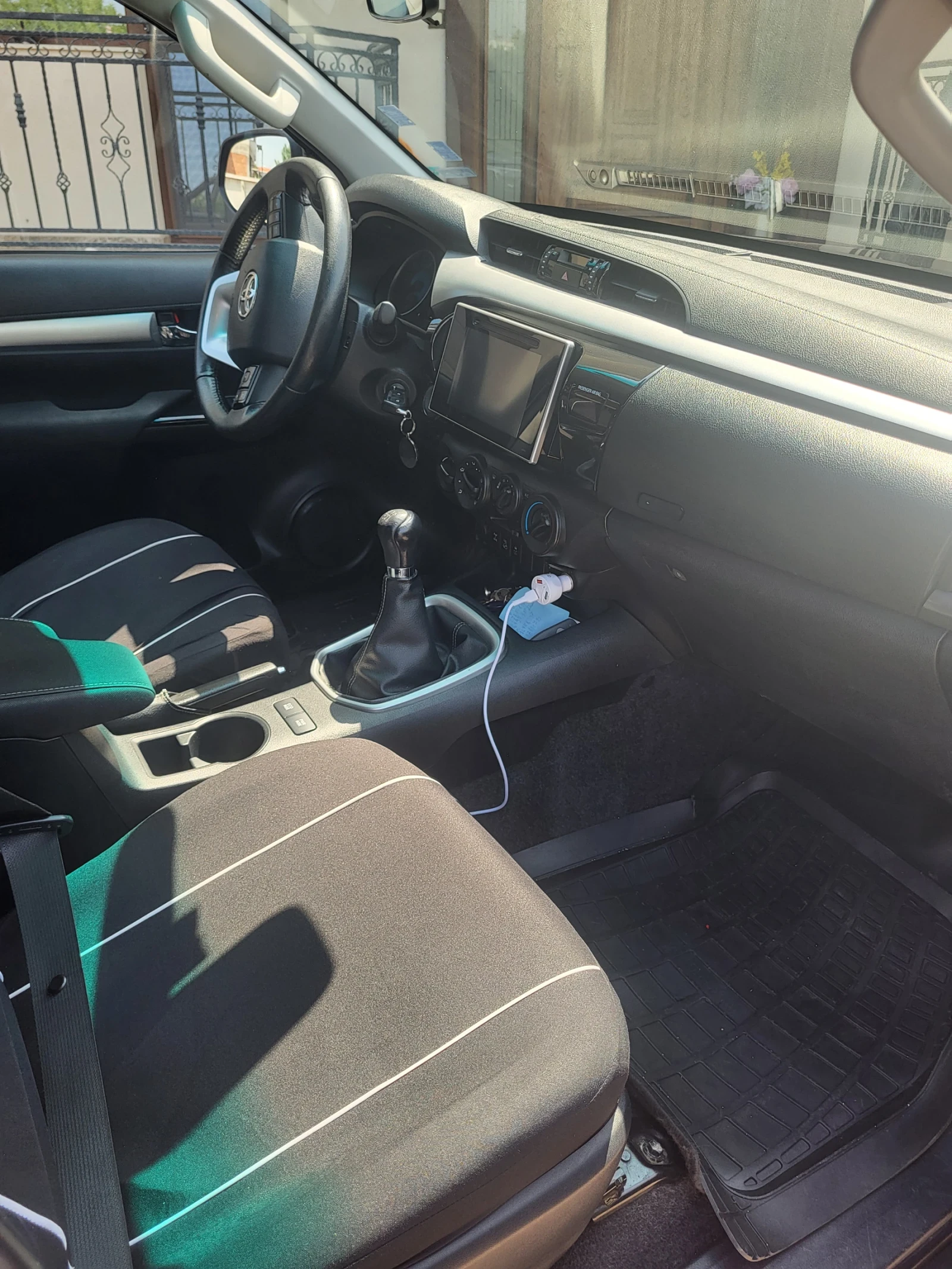 Toyota Hilux  - изображение 9