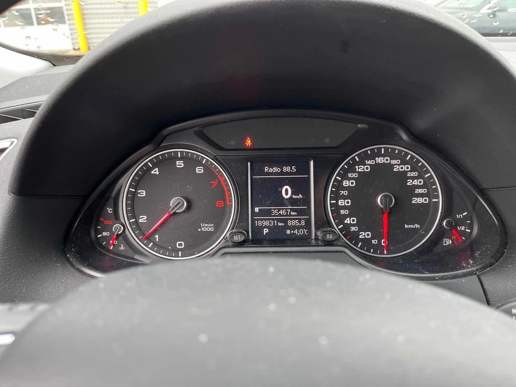 Audi Q5 * 2.0L Komfort * CARFAX * ЦЕНА ДО БГ - изображение 8