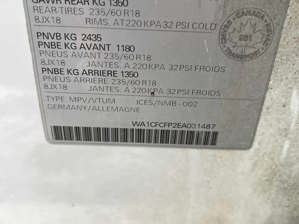 Audi Q5 * 2.0L Komfort * CARFAX * ЦЕНА ДО БГ - изображение 10