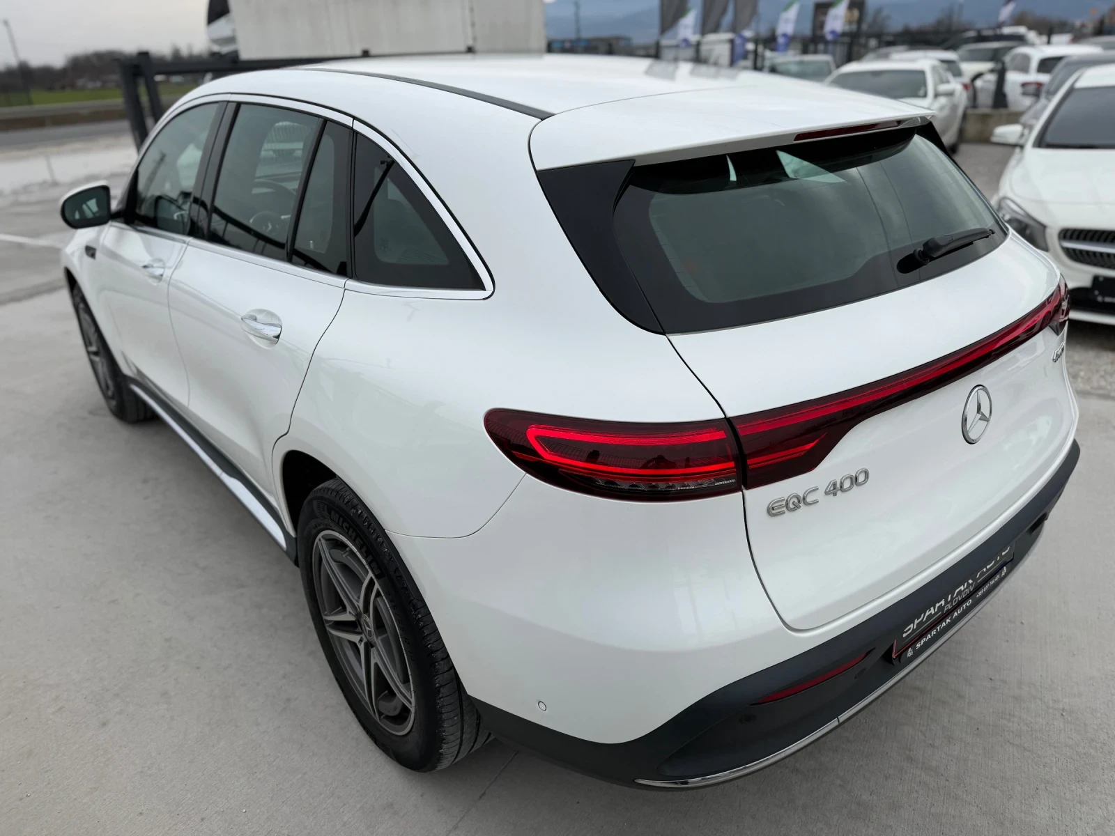 Mercedes-Benz EQC 400* AMG* 2022г* 4M* 90.000KM* НОВА* 550КМ-Пробег - изображение 6