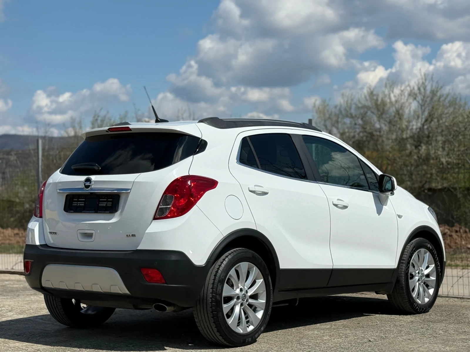 Opel Mokka 1.7CDTI Автомат Кожа Navi Камера, снимка 7 - Автомобили и джипове - 54160587