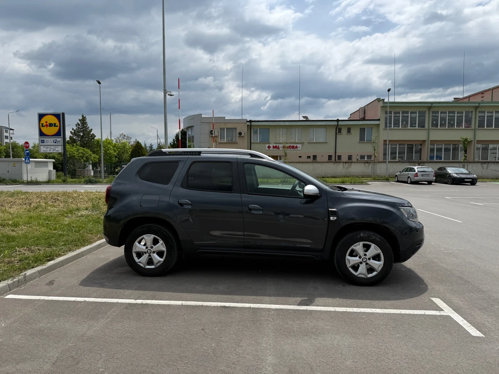 Dacia Duster 1 Собственик! Закупена от Ауто Ташев! Фабрична газ, снимка 5 - Автомобили и джипове - 54392853