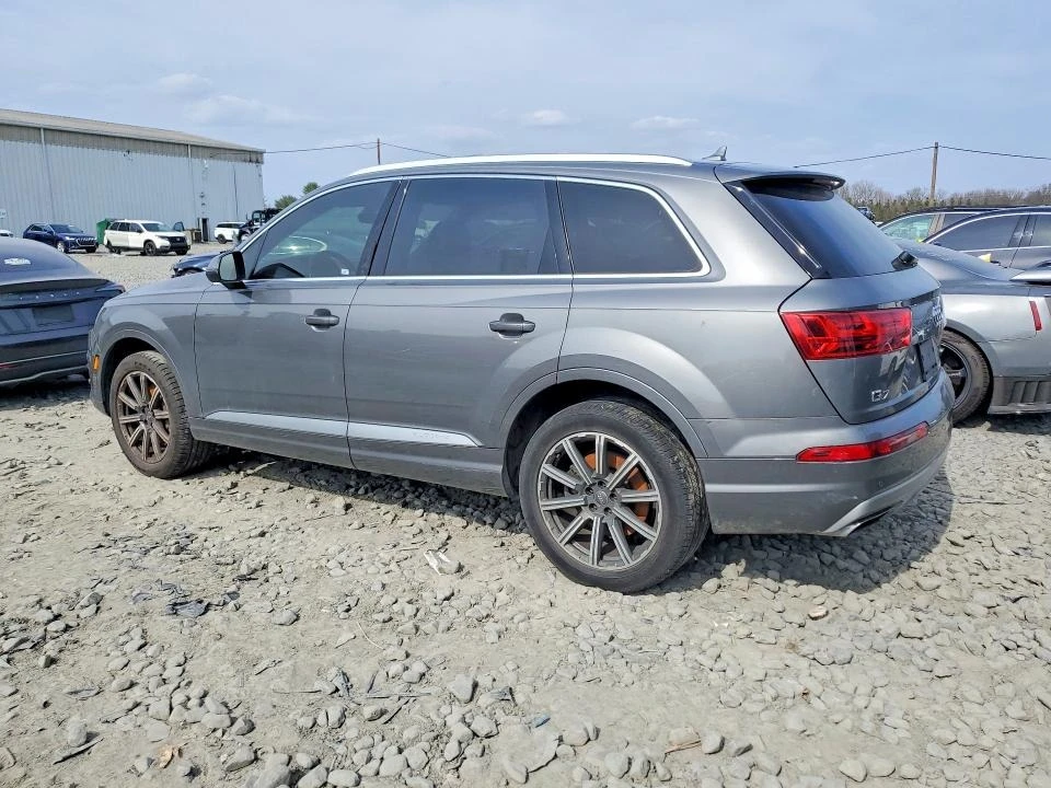Audi Q7, снимка 2 - Автомобили и джипове - 54695467