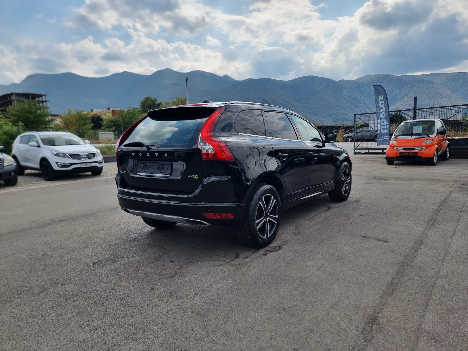 Volvo XC60 2.0TDI, снимка 7 - Автомобили и джипове - 55817412