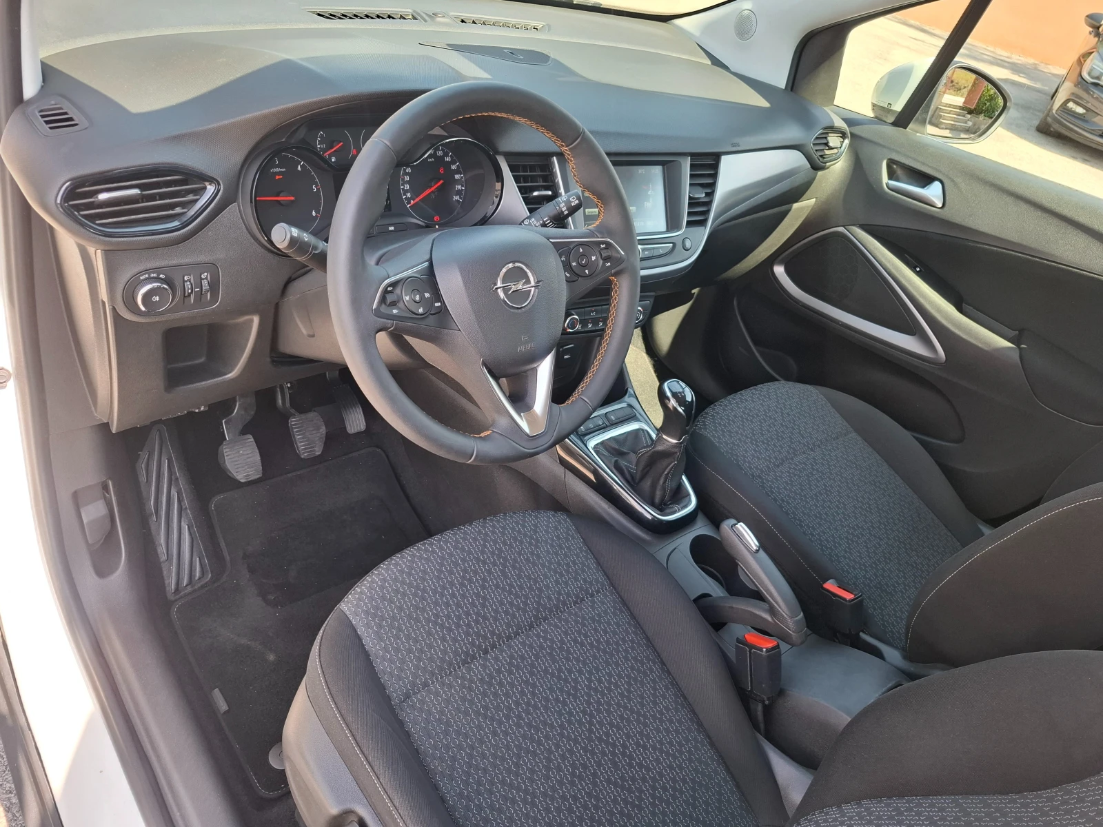 Opel Crossland X 1.6 ECOTEC, снимка 6 - Автомобили и джипове - 55845907