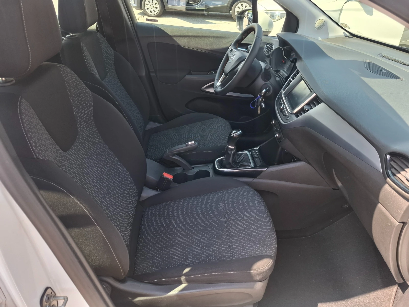 Opel Crossland X 1.6 ECOTEC, снимка 10 - Автомобили и джипове - 55845907