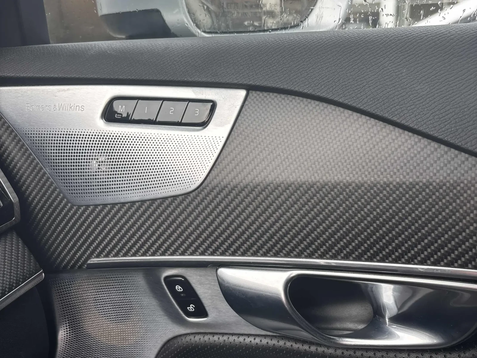Volvo Xc90 AWD R-Design* Подгр* BOWER* Кам* пано* М.Точки* , снимка 11 - Автомобили и джипове - 56120326
