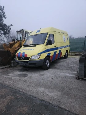 Mercedes-Benz Sprinter 208 СЕРВИЗЕН 208 CDI 2.2 355 , снимка 9