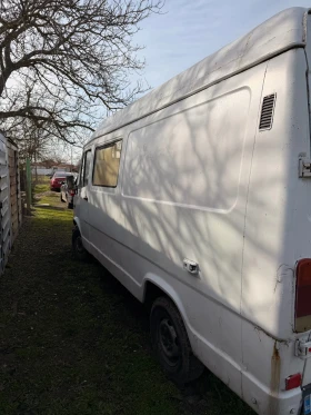 Mercedes-Benz 208 D, снимка 3