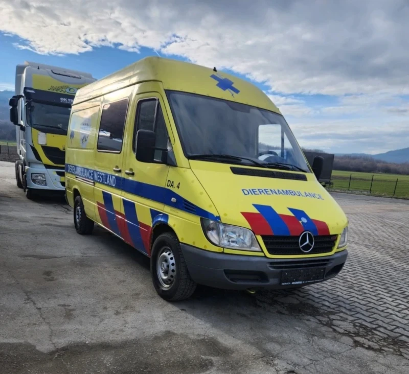 Mercedes-Benz Sprinter 208 СЕРВИЗЕН 208 CDI 2.2 355 