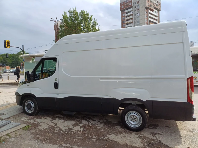 Iveco Daily, снимка 3 - Бусове и автобуси - 47174397