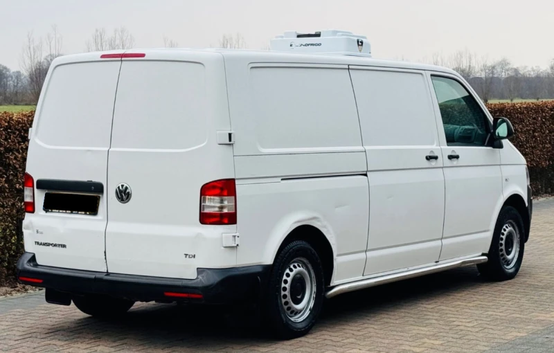 VW Transporter 2.0TDI* ХЛАДИЛЕН* МАXI* КЛИМА* 6ск* , снимка 7 - Бусове и автобуси - 49091671