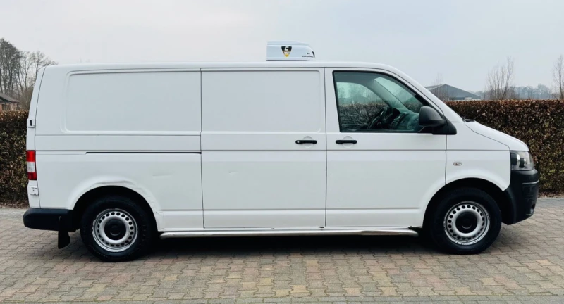 VW Transporter 2.0TDI* ХЛАДИЛЕН* МАXI* КЛИМА* 6ск* , снимка 6 - Бусове и автобуси - 49091671