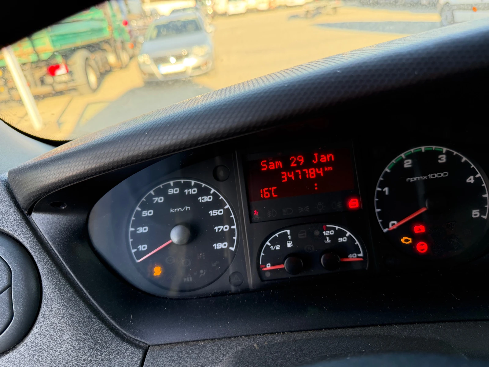 Iveco 35s13 2, 3!КЛИМА!MAXI!, снимка 9 - Бусове и автобуси - 53800932