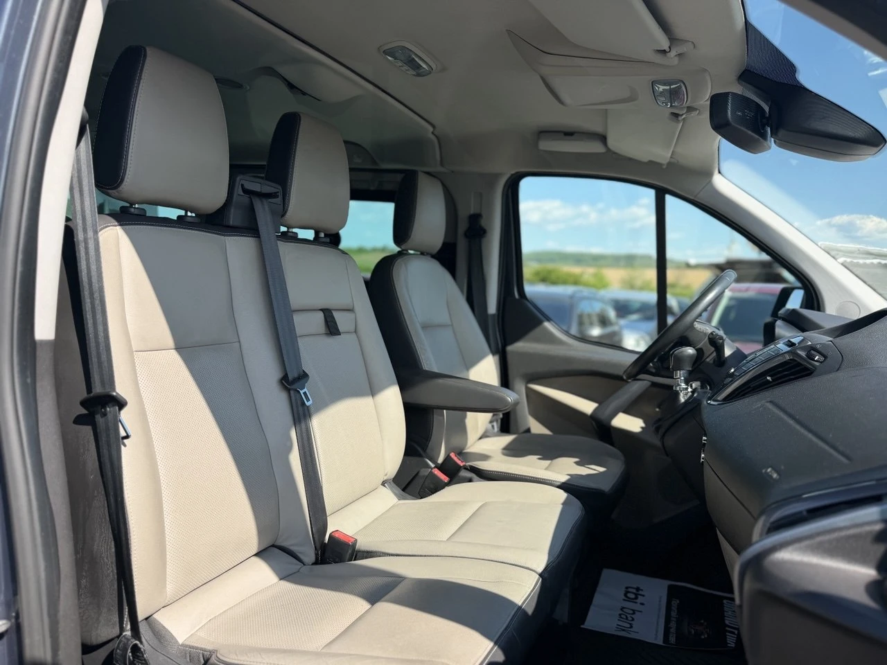Ford Tourneo 2.2CDTi FULL 9МЕСТА, снимка 13 - Бусове и автобуси - 54431021