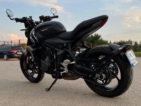 Обява за продажба на Triumph Trident в гаранция, quick shifter ~13 000 лв. - изображение 3