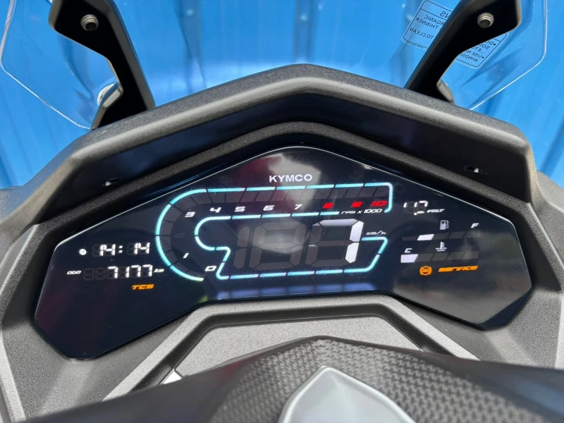 Kymco DTX 360i ABS TC LED, снимка 8 - Мотоциклети и мототехника - 52069184