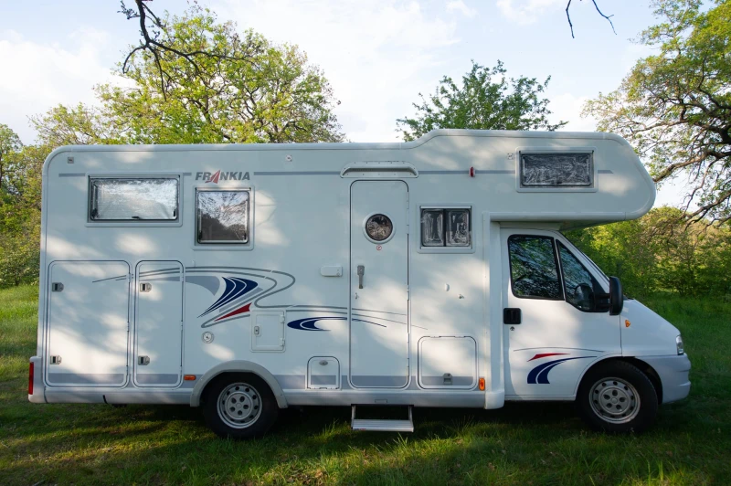 Кемпер Frankia  Fiat Ducato Frankia Holiday Class 6.50, снимка 3 - Каравани и кемпери - 50133414