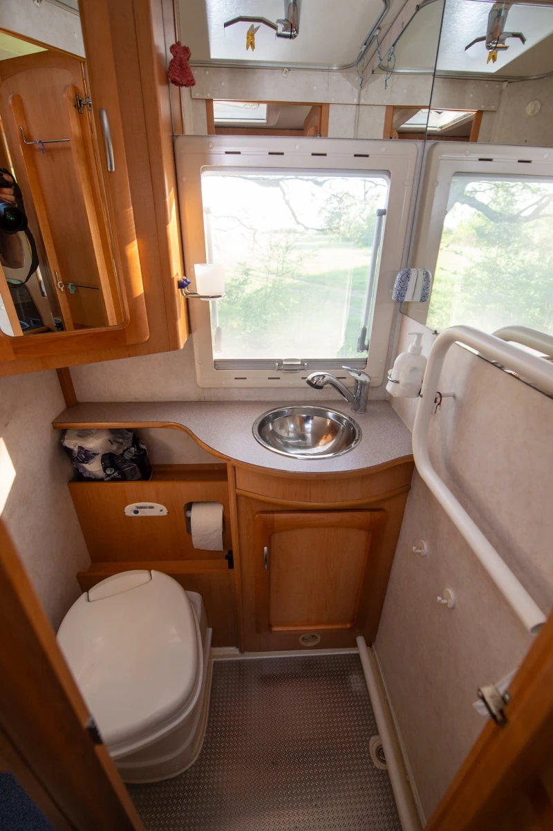 Кемпер Frankia  Fiat Ducato Frankia Holiday Class 6.50, снимка 12 - Каравани и кемпери - 50133414