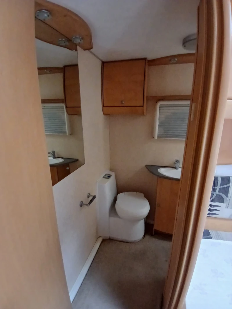 Каравана Bailey Senator 6, снимка 13 - Каравани и кемпери - 52244228