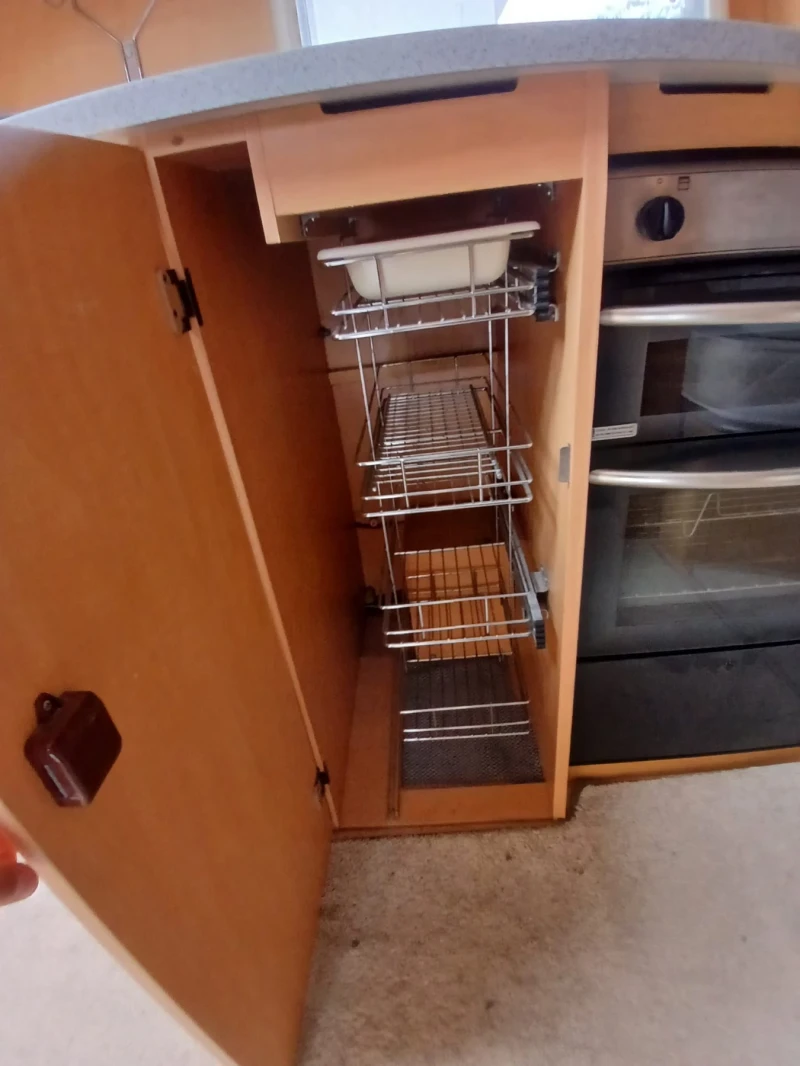 Каравана Bailey Senator 6, снимка 10 - Каравани и кемпери - 52244228