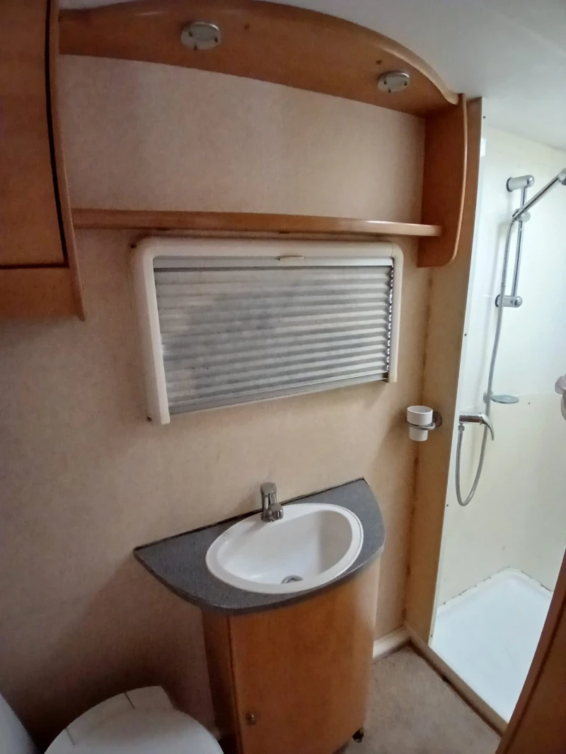 Каравана Bailey Senator 6, снимка 14 - Каравани и кемпери - 52244228