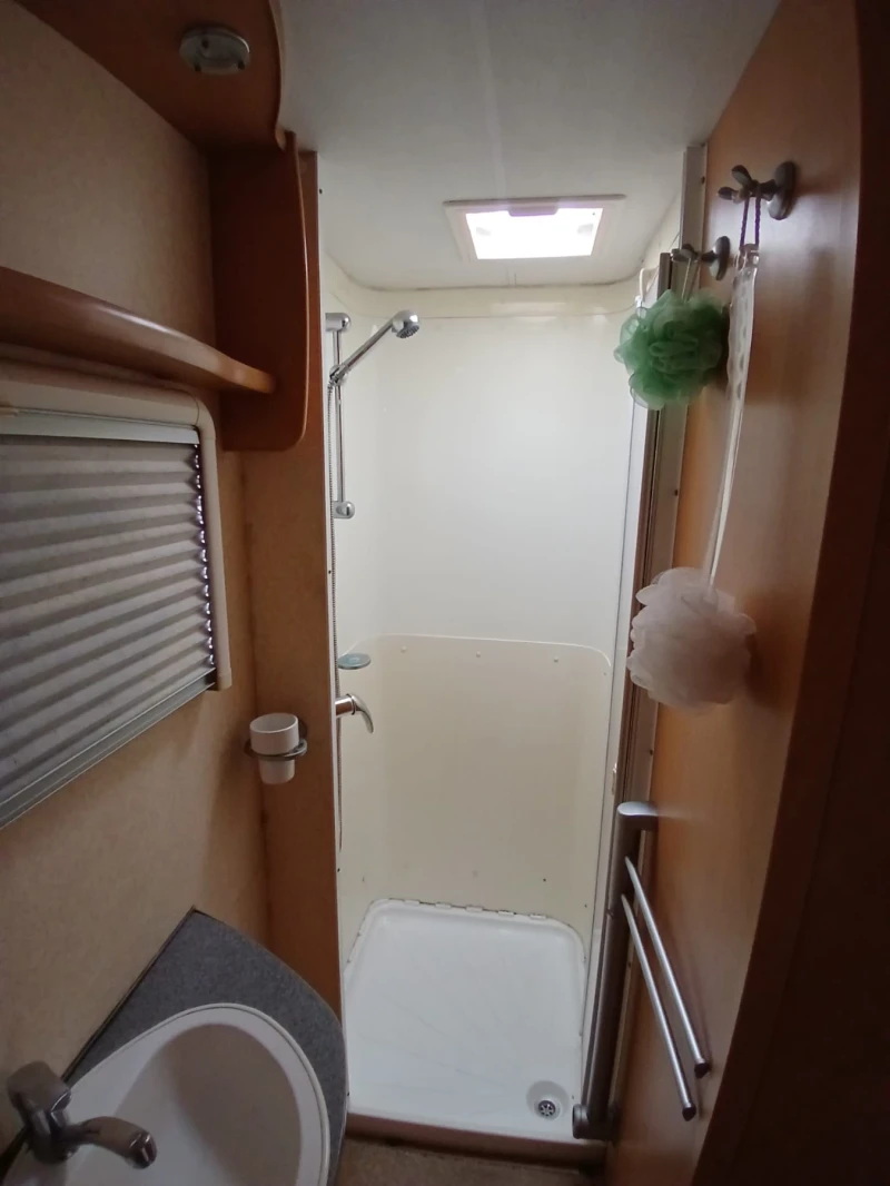 Каравана Bailey Senator 6, снимка 15 - Каравани и кемпери - 52244228