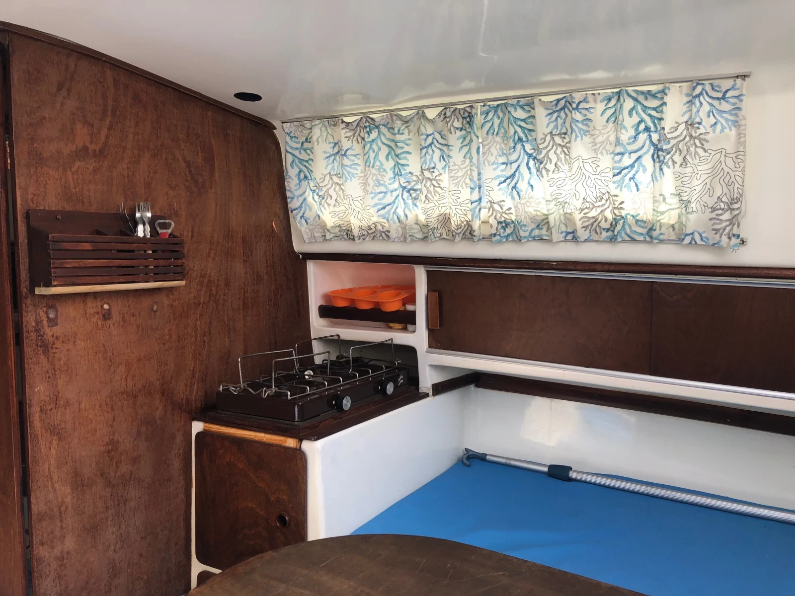 Ветроходна лодка Holland Boat Damio, снимка 9 - Воден транспорт - 53815633