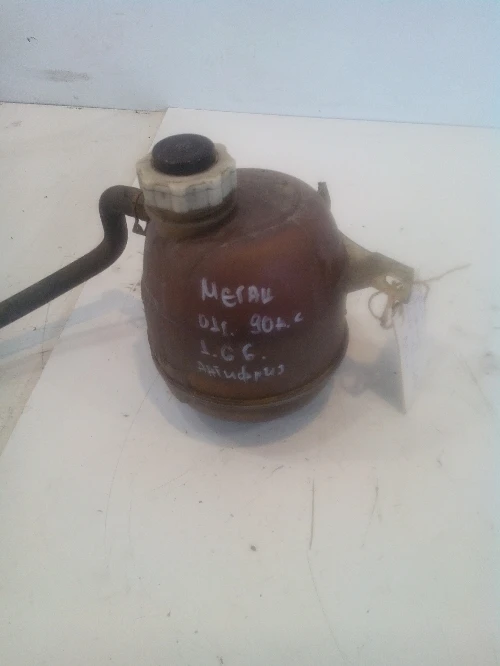 Казанче антифриз Рено Меган 1.6 бензин