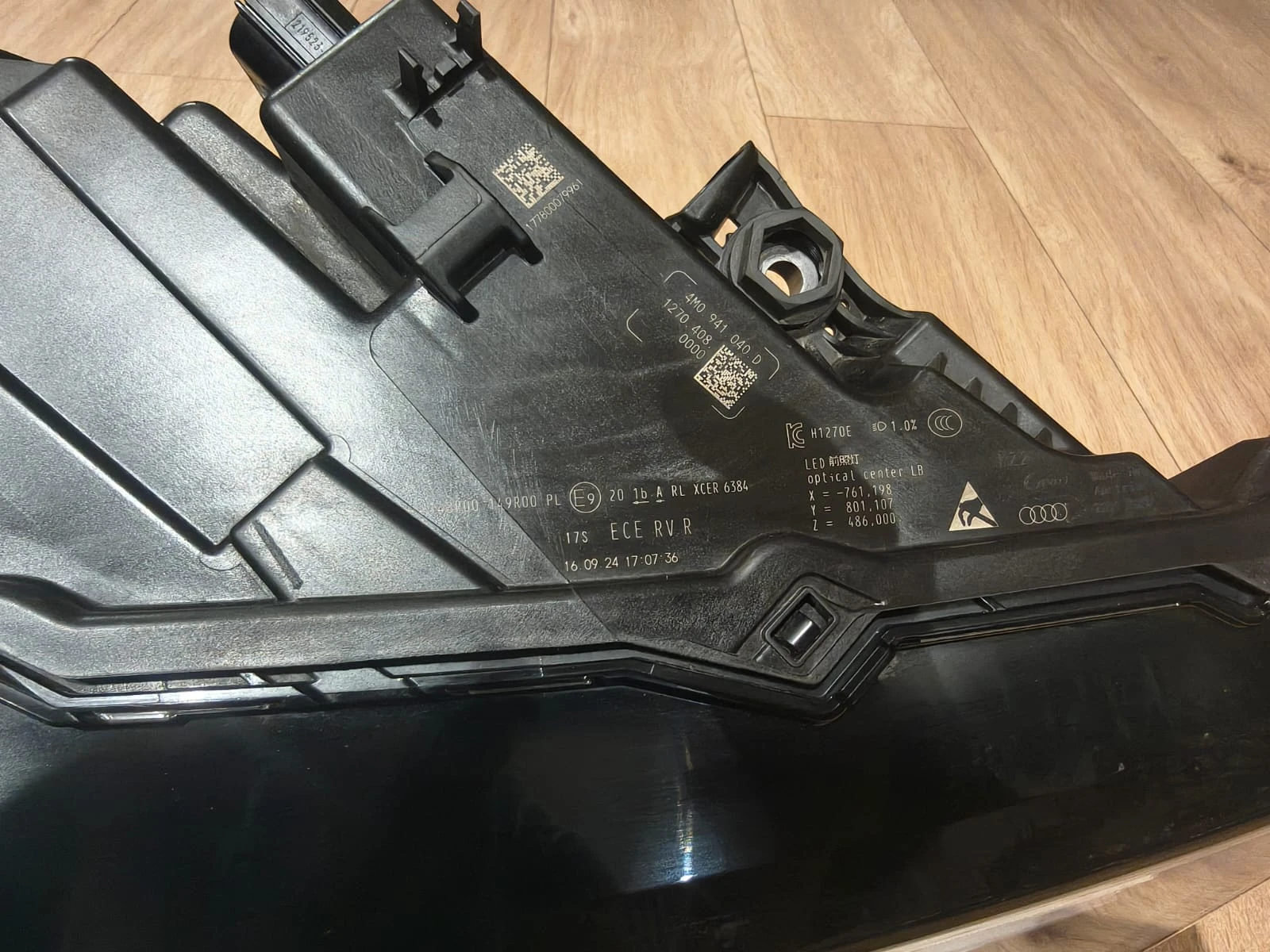 Фар Audi Q7 Lift Matrix 4M0941040D, снимка 4 - Части - 56139630
