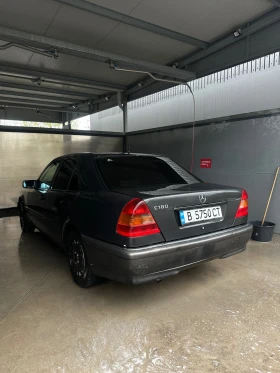 Mercedes-Benz C 180, снимка 5