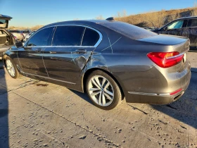 BMW 750 HARMAN KARDON* AMBIENT* ОБДУХ* PANO, снимка 2