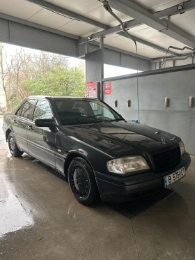 Mercedes-Benz C 180, снимка 1