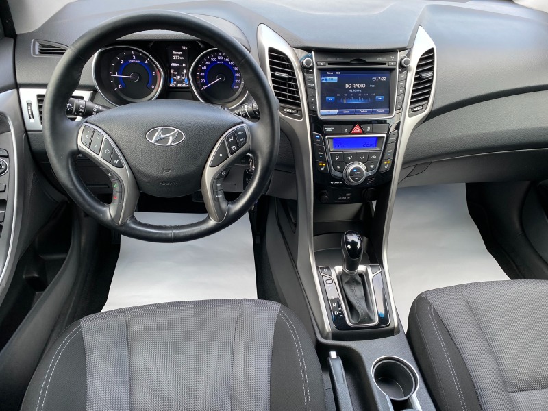 Hyundai I30 1.6  CRDI КАТО НОВА  FACE NAVI KAMERA TOP, снимка 11 - Автомобили и джипове - 42025428