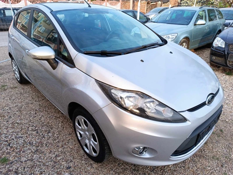Ford Fiesta 1.25i Trend, снимка 2 - Автомобили и джипове - 52696150