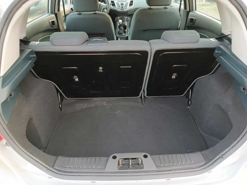 Ford Fiesta 1.25i Trend, снимка 16 - Автомобили и джипове - 52696150